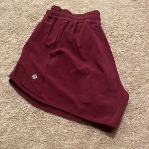 Lululemon hotty hot shorts 4 inch